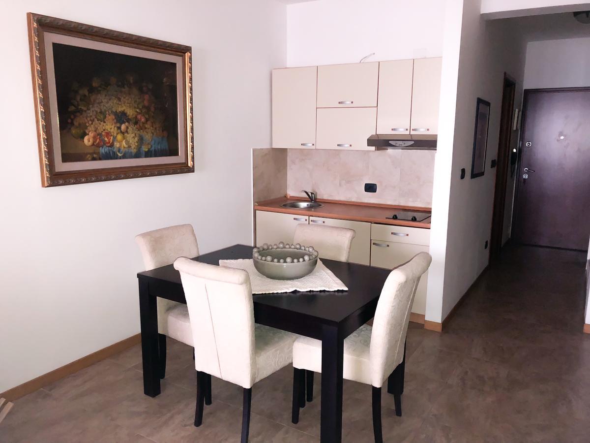 Beach Apartment Рафаиловичи Экстерьер фото